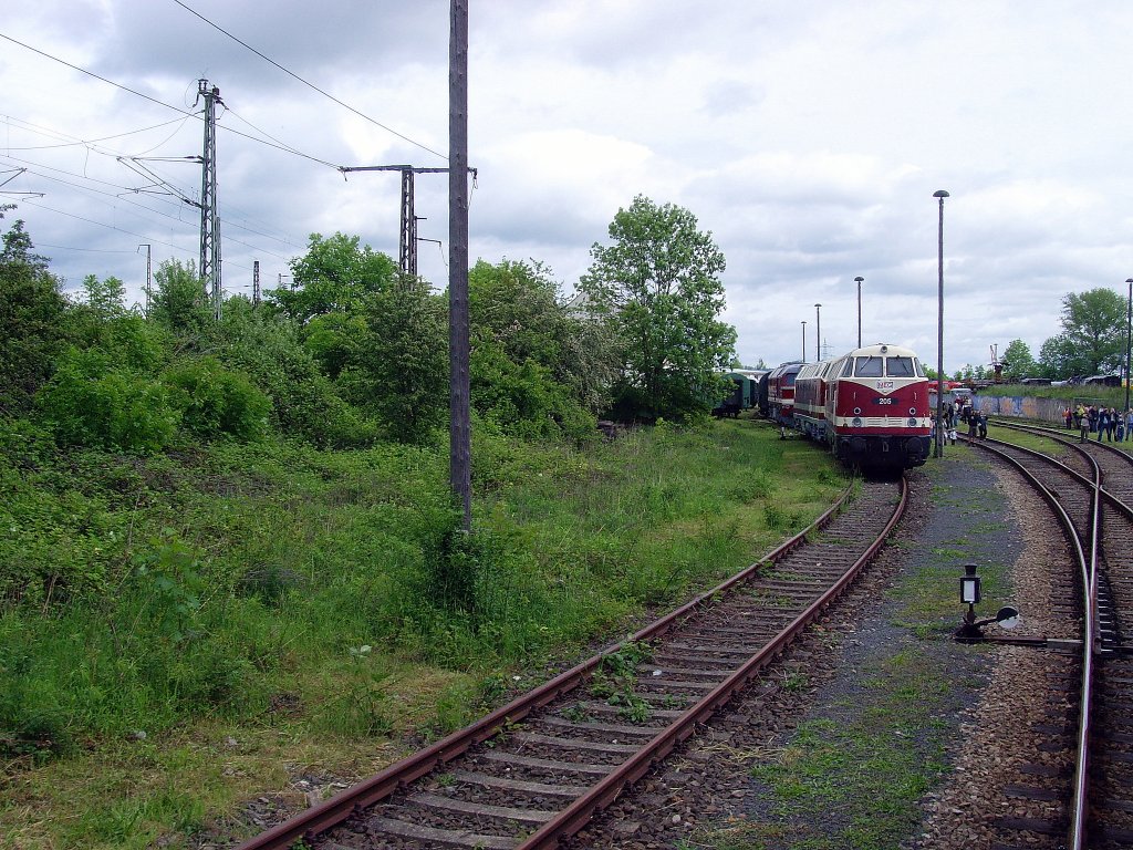 Blick aus dem Pendelzug whrend der Einfahrt ins Bw Weimar, mai 2010