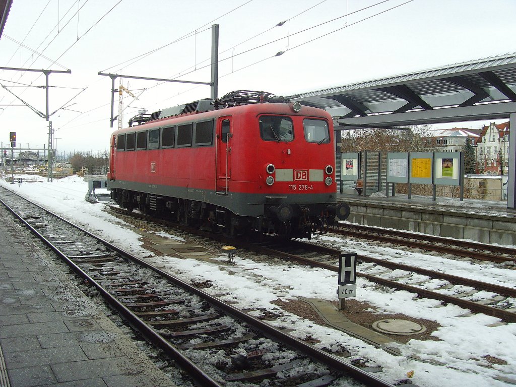 BR 115 in Erfurt Hbf am 12.12.2010