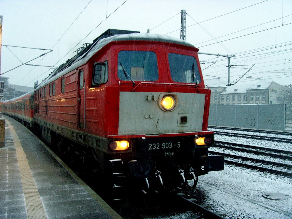 BR 232 in Erfurt Hbf 2011
