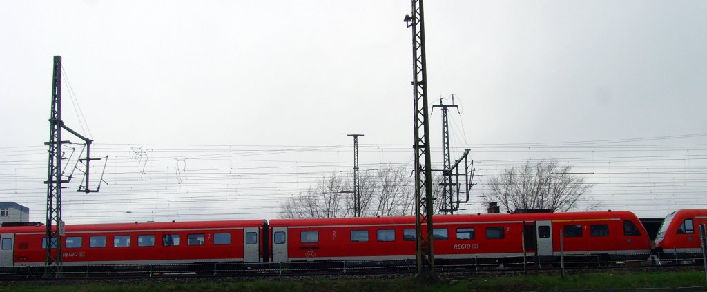 BR 612 bei der Ausfahrt aus Erfurt Hbf