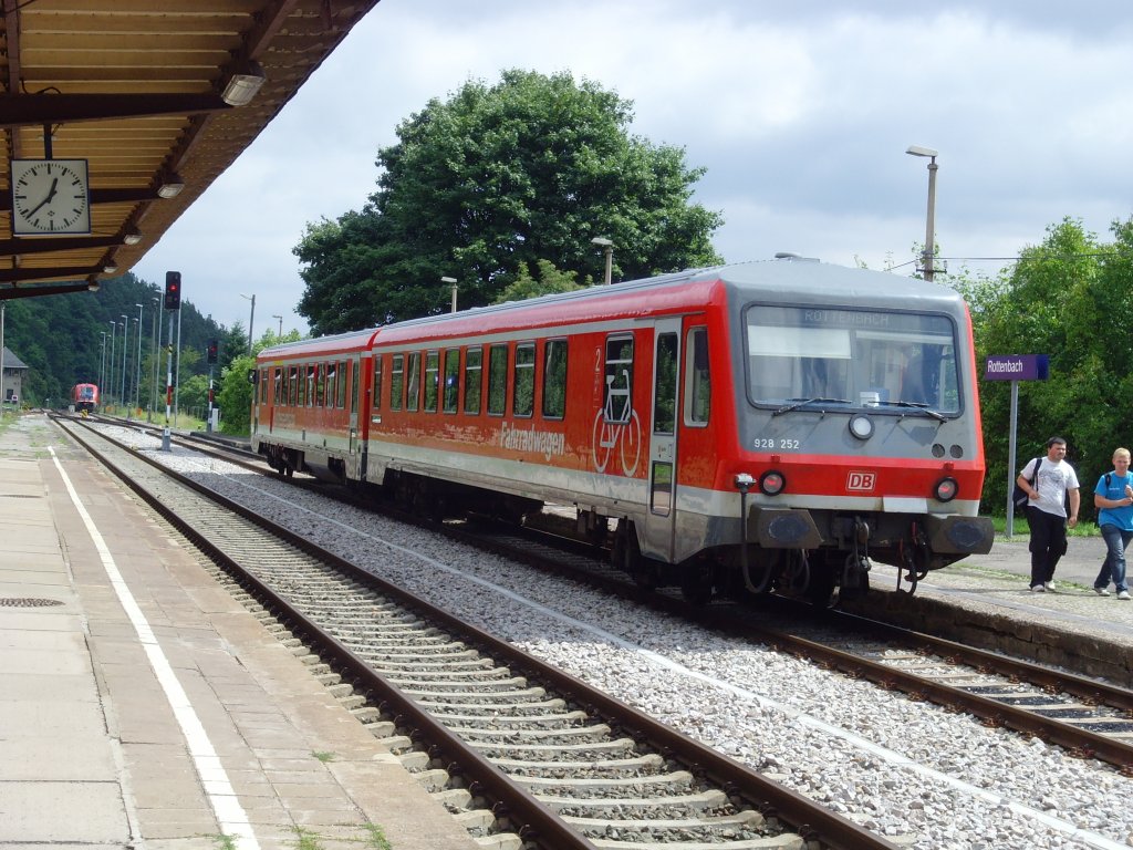 BR 628.2 in Rottenbach, August 2010