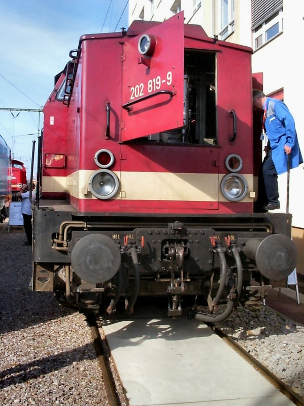 Dieselok BR 202 im Bahnwerk Erfurt,