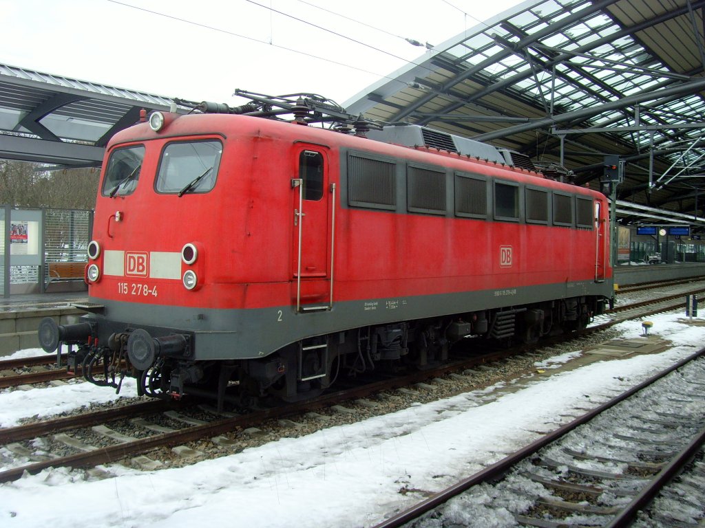 E-Lok BR 115 abgestellt Erfurt Hbf, 12.12.2012