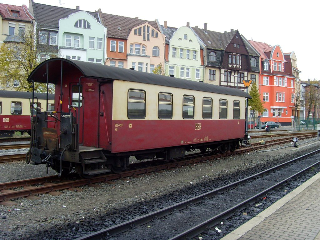 Personenwagen der HSB in Nordhausen Nord, Oktober 2010