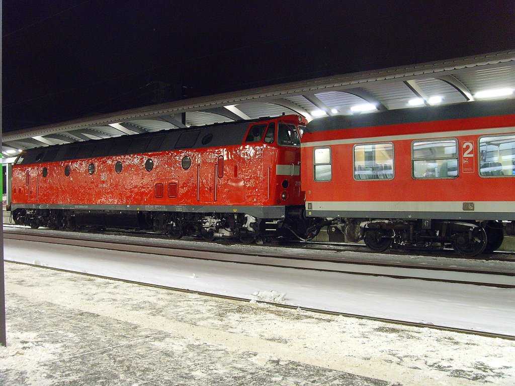RE nach Altenburg am Gleis 2, ErffurtHbf 18.12.2010