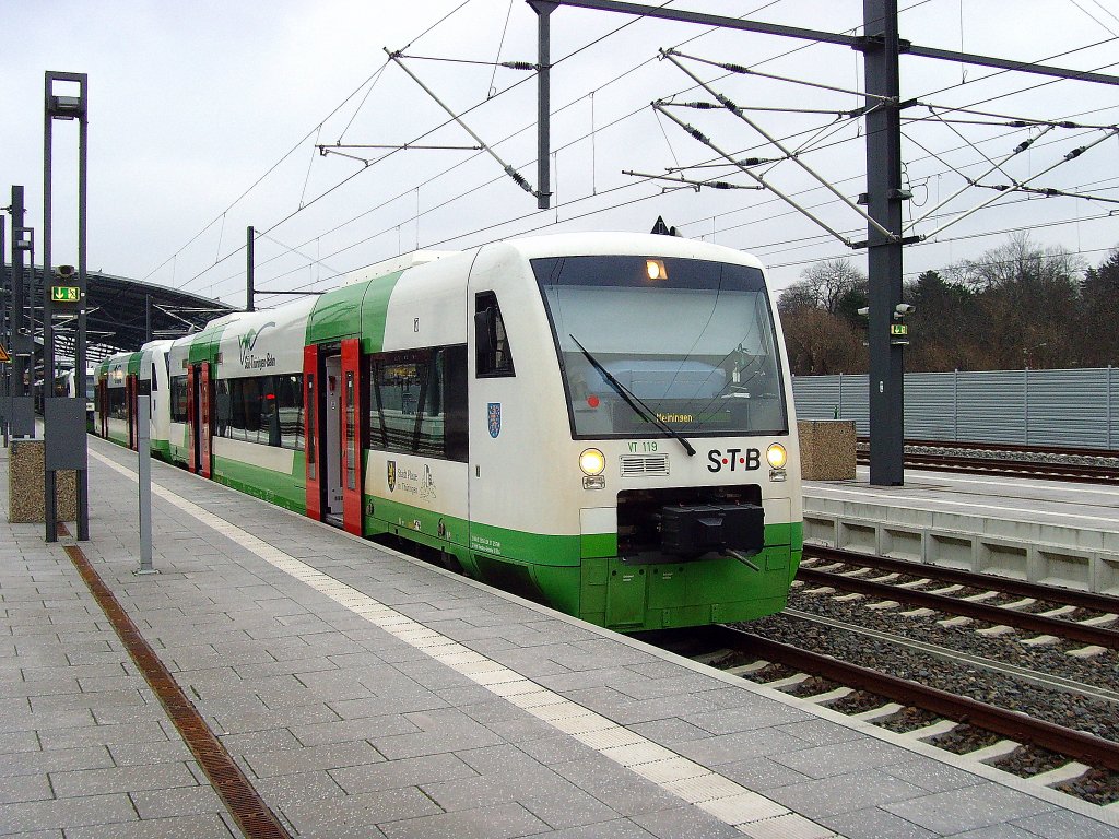 Regioshuttle der Sdthringenbahn nach Meiningen in Erfurt Hbf, 21.1.2011