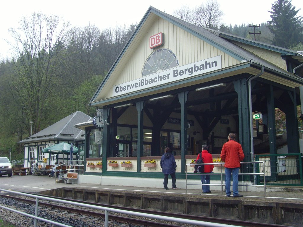 Talstation und Bahnhof Obstfelderschmiede, 2010
