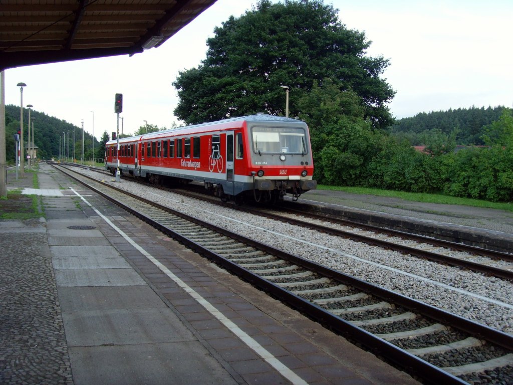TW 628.2 im Bahnhof Rottenbach, 