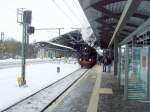 Alte Dampflok und neuer Bahnhof 5.12.2010 Erfurt Hbf
