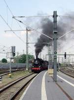 Dampfzug aus Bad Langensalza fhrt im Bhf Erfurt Hbf ein, Mai 2010