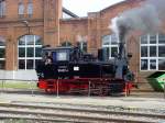 raw-meiningen/163093/schmalspurlokomotive-auf-dem-dreischienengleis Schmalspurlokomotive auf dem Dreischienengleis