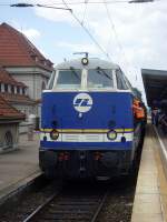 Lok der BR 228 (V 180 DR) im Bahnhof Weimar