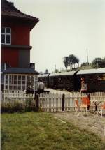 bhf-erfurt-west/77496/zug-der-traditionssbahn-im-bhf-erfurt-west Zug der Traditionssbahn im Bhf Erfurt-West, vor 1989