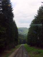 Blick talwrts aus dem Bergbahnwagen, 2010