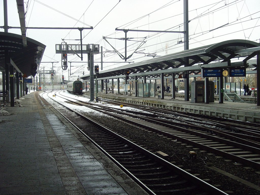 Ausfahrender Dampfzug Erfurt Hbf 12.12.2010