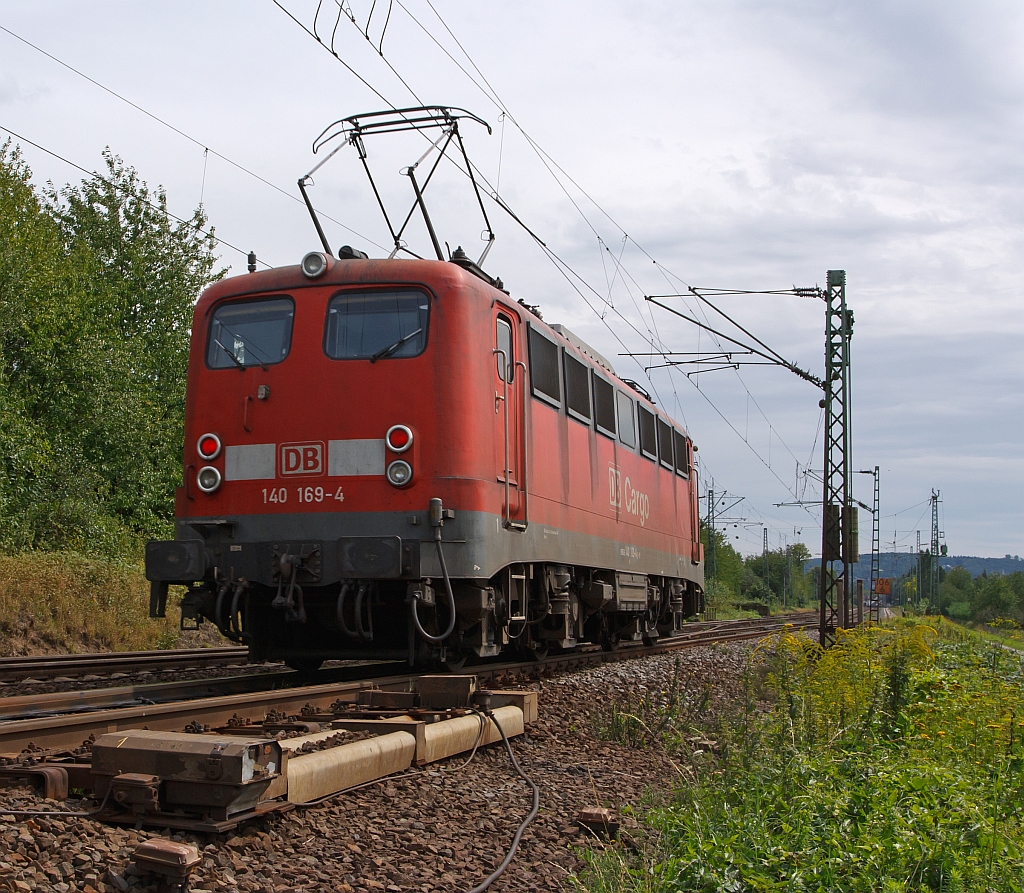 Nachschu�: 140 169-4 der DB Schenker Rail f�hrt am 11.08.2011 kurz vor Unkel solo, Richtung S�den.