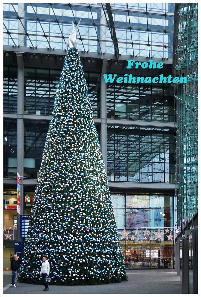 . Vor einem Jahr waren wir in Berlin und von dort haben wir das passende Motiv f�r die diesj�hringe Gru�karte mitgebracht.

Wir w�nschen Euch allen gesegnete Weihnachten und alles erdenklich Gute f�r das kommende Jahr. M�gen alle Eure W�nsche in Erf�llung gehen.

Hans und Jeanny