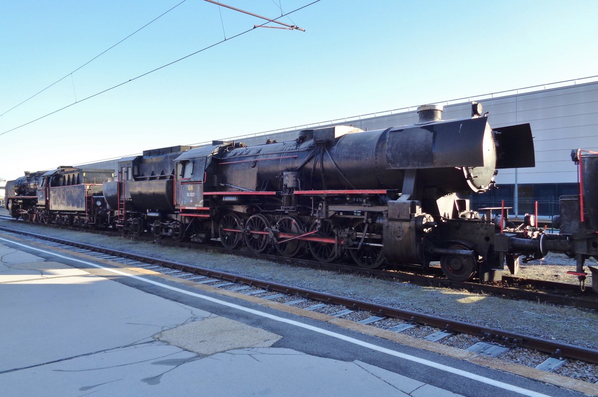 Am 31 Dezember 2016 steht 52.1227 buchstablich kalt abgestellt in Wien-Heiligenstadt mit -2 Grad Celsius.