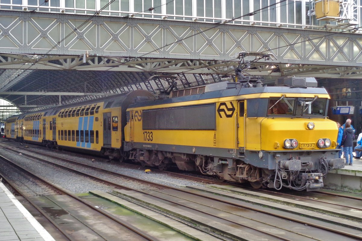 Am 4 November 2017 steht 1733 in Amsterdam Centraal.
