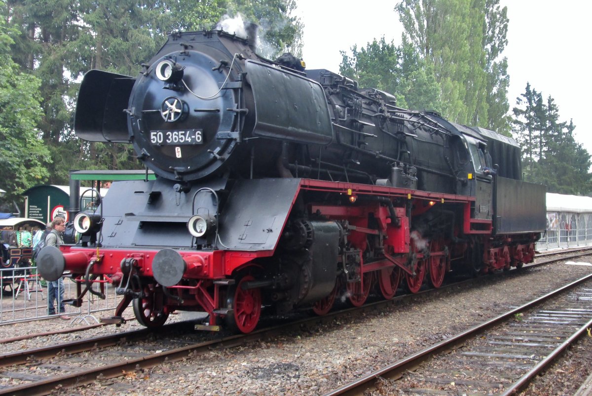 Am 6 September 2015 steht 50 3654 in Loenen. 