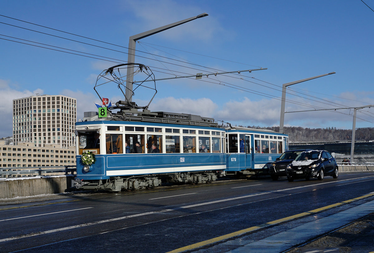 Am 9. Dezember 2017 konnten die Verkehrsbetriebe Z�rich sowie die Basler Verkehrsbetriebe anl�sslich von grossen Tramfesten Streckenausbauten einweihen, die ab dem kommenden Fahrplanwechsel vom 10. Dezember 2017 planm�ssig befahren werden.
VBZ Z�ri Linie TRAMVERBINDUNG HARDBRUECKE
Die neue Linie 8 schafft Anschluss quer durch Z�rich
Ihre Vorteile:
1. Anwohner und Besch�ftigte in den Kreisen 4 und 5 erhalten direkten Anschluss an die S-Bahnen am Bahnhof Hardbr�cke.
2. Die Arbeitspl�tze in Z�rich-West werden noch besser erschlossen.
3. Zugpendler erhalten beim Bahnhof Hardbr�cke einen bequemen Anschluss ans Z�rcher Tramnetz.
4. Vom Paradeplatz und Stauffacher f�hrt eine direkte Linie via Hardbr�cke ins Hardturm-Quartier.
5. Die Tramlinie verbindet die Kultur-und Unterhaltungsangebote der beiden lebhaften Quartiere 4 und 5.
Impressionen vom 9. Dezember 2017.
Foto: Walter Ruetsch

