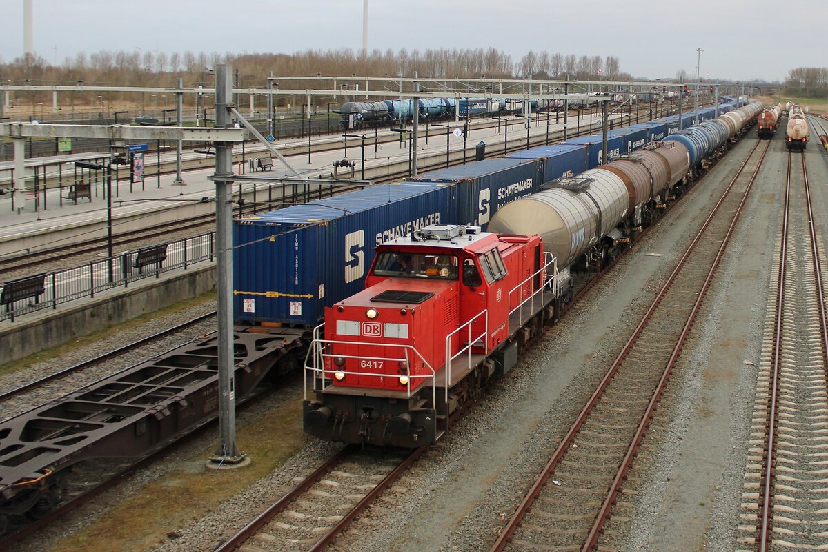 Am Morgen von 17 M�rz 2025 rangiert 6417 in Lage Zwaluwe.