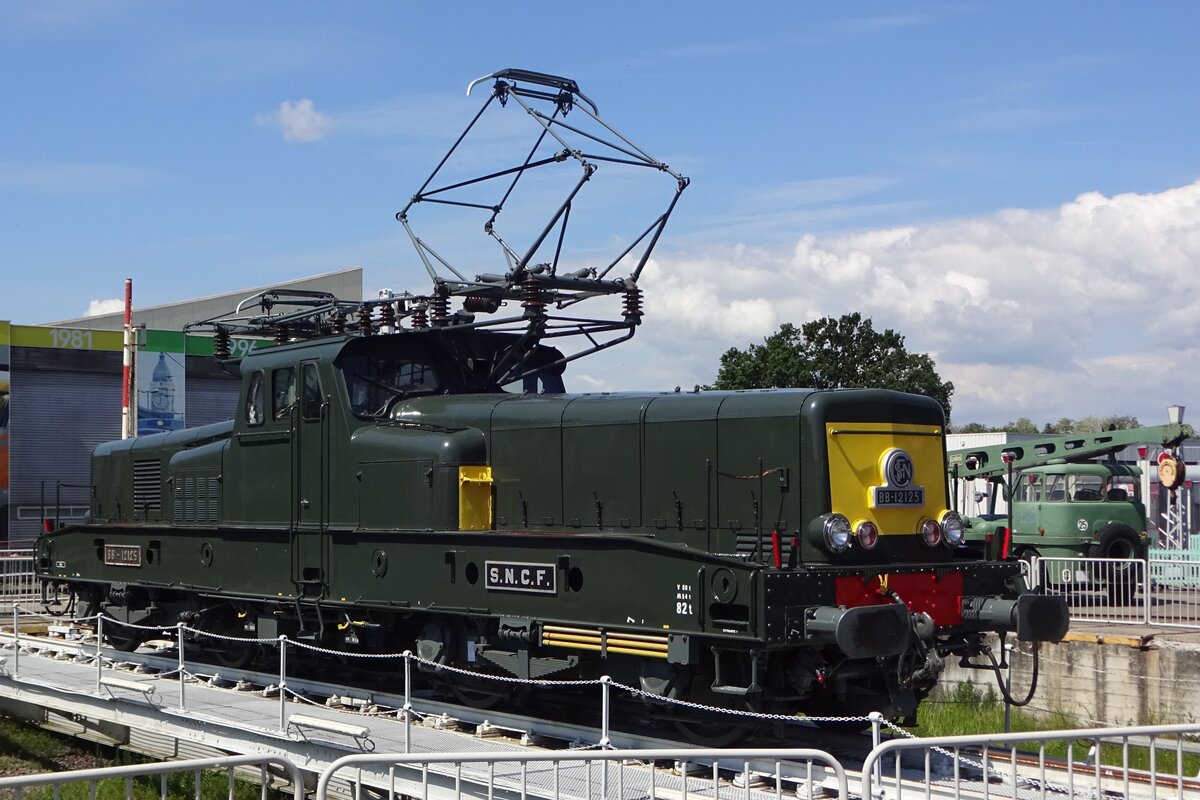 BB 12125 steht auf die Drehscheibe ins Cit� du Train am 30 Mai 2019.