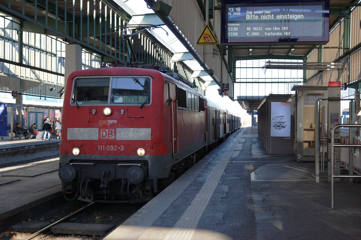 DB: Impressionen des Bahnhofs Stuttgart Hbf vom 3. Dezember 2016.
Foto: Walter Ruetsch