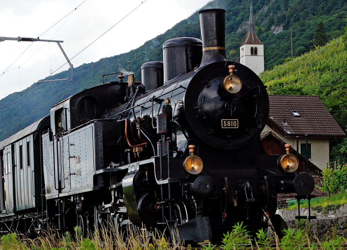 DBB/SBB: Portraitaufnahme der gepflegten DBB Eb 3/5 5810  HABERSACK  ehemals SBB. Das Portrait entstand aus einer Streckenaufnahme vom 26. Juni 2016 bei Ligerz.
Foto: Walter Ruetsch