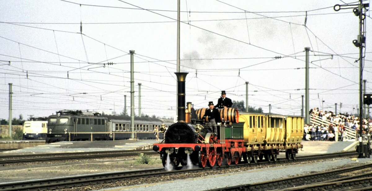 Der Adler bei der Jubiläumsparade 150 Jahre Deutsche Eisenbahn in Nürnberg am 14.09.1985.