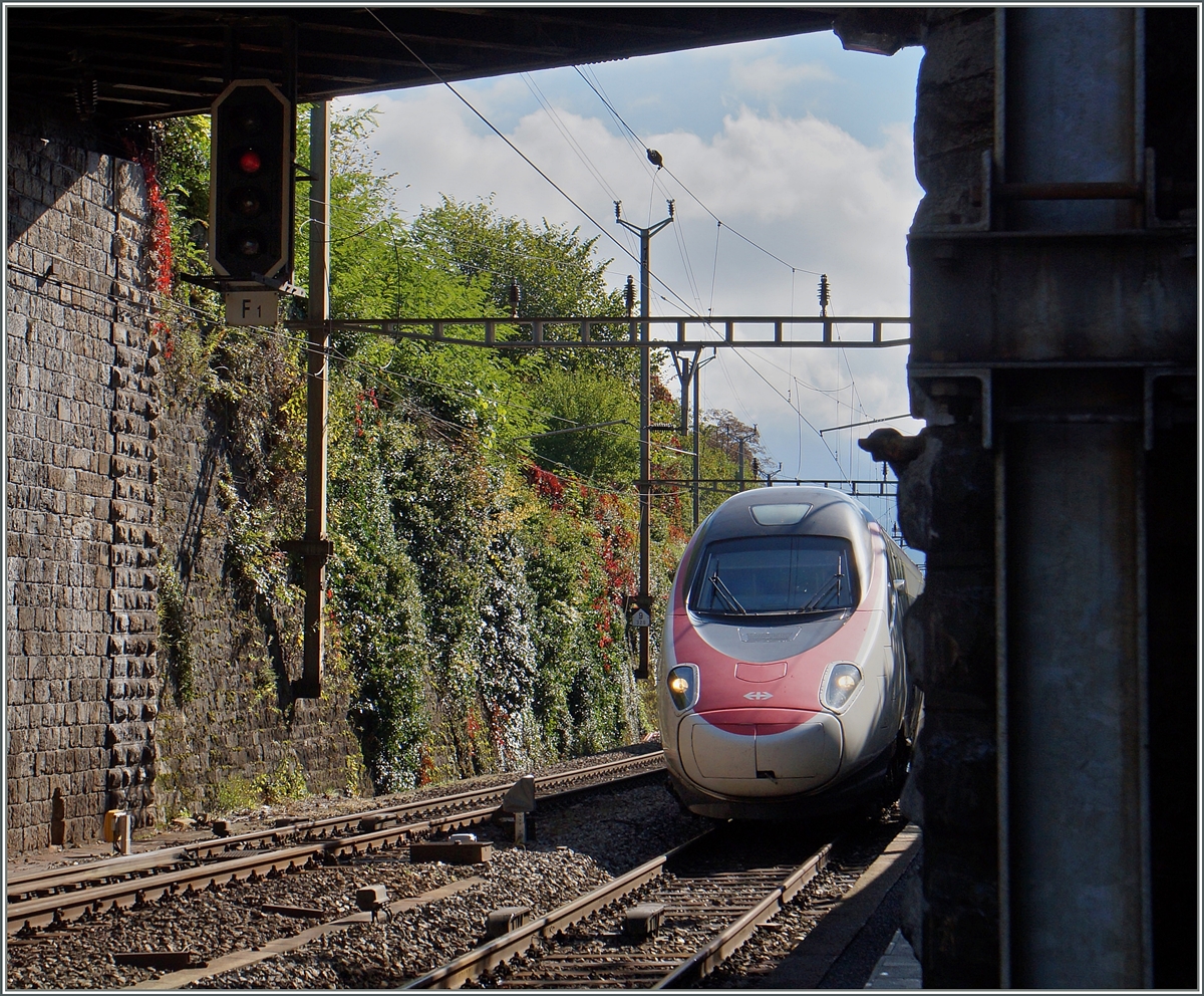 Der ETR 610 einmal als  Motive (etwas) verdeckt . 
Vevey, den 4. Okt. 2015