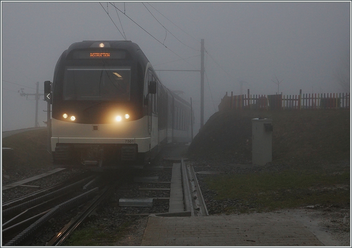 Der MVR SURF ABeh 2/4 7501 erreicht Les Pleiades.
13. April 2016
