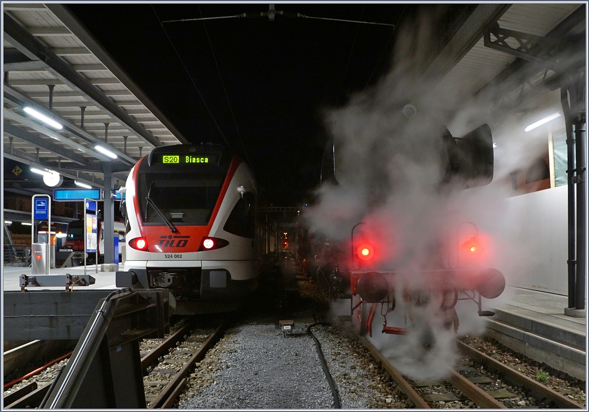 Die  01 202 des Vereins  Pacific 01 202  bietet eine interessanten Kontrast zum TILO Flirt RABe 524 002. 
Locaro, den 20. März 2018