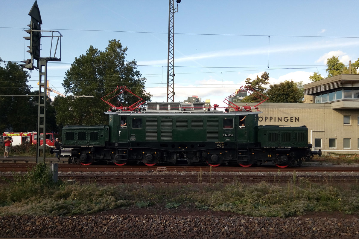 E 94 088 war am 13 September 2019 mit Kabinenfahrten aktiv in Göppingen. 
