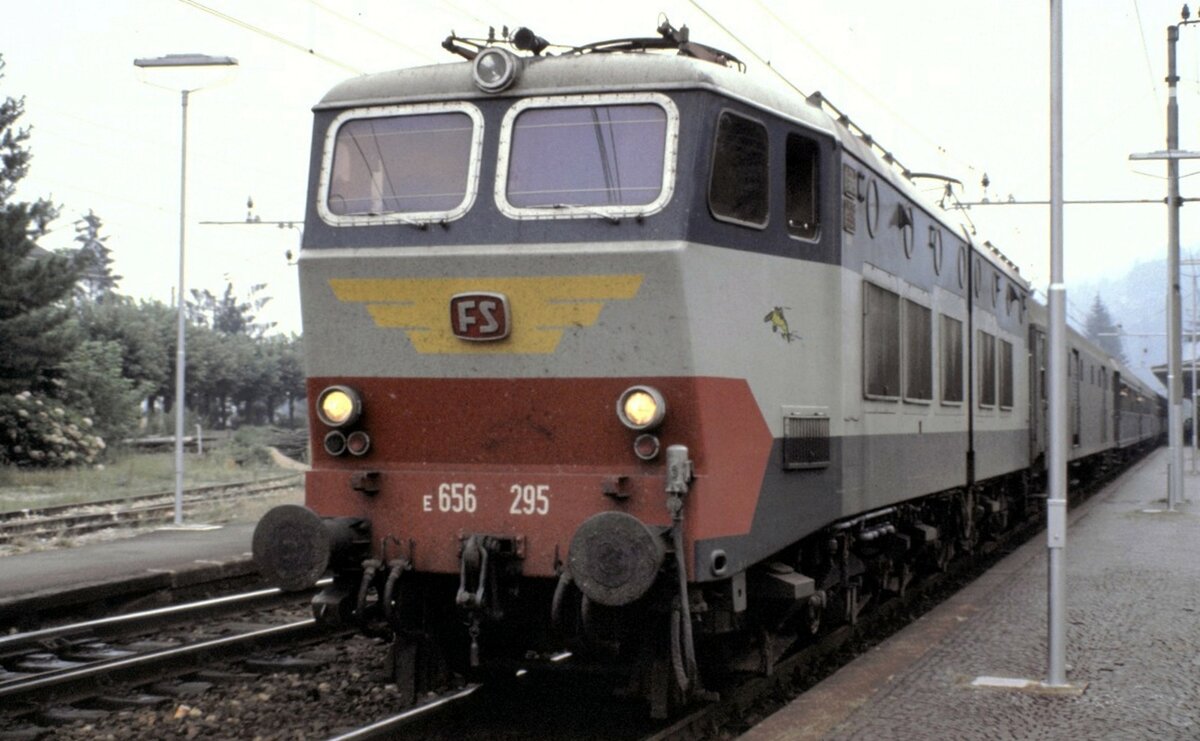 FS E 656 295 in Stresa am 09.09.1980.