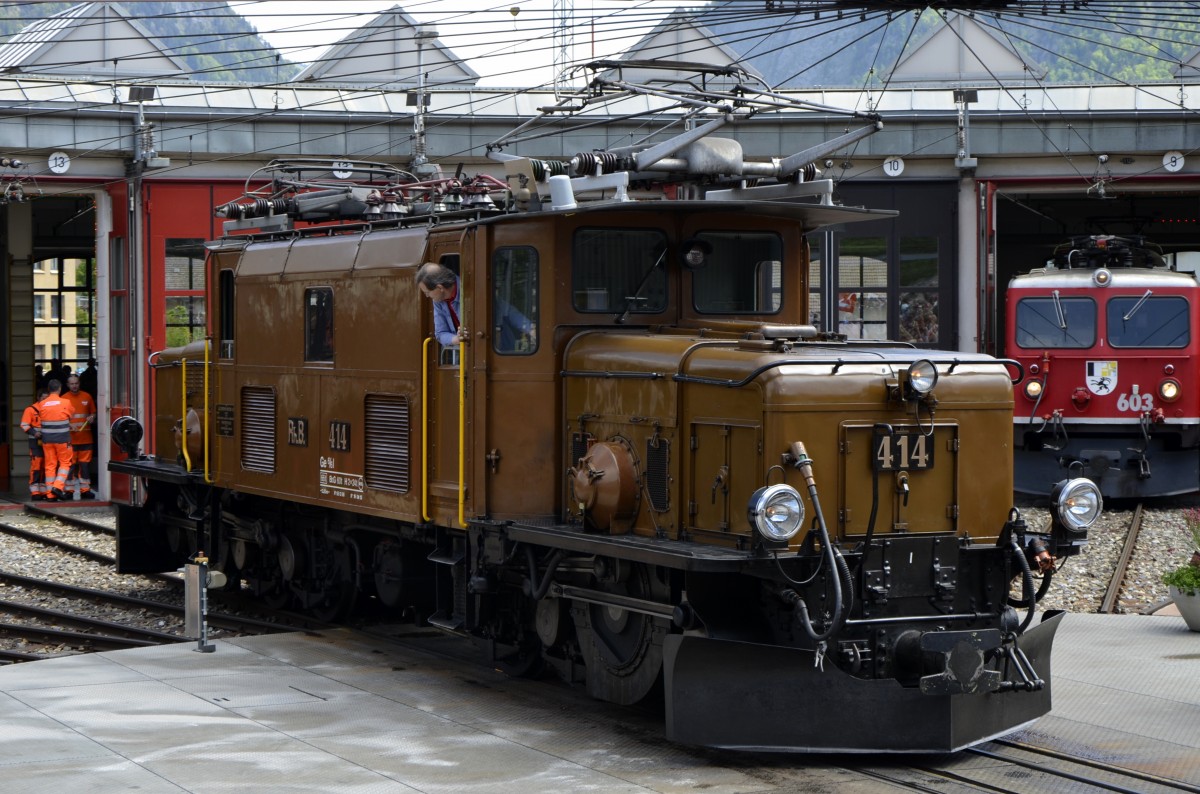 Jubiläum 125 Jahre RhB am 10.05.2014. Lokparade Rotonde in Landquart. Hier Ausfahrt der Ge 6/6 I 414 zur Präsentation vor dem Publikum.