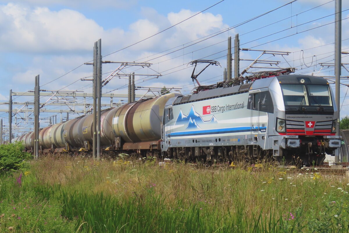 Notsch�ss am SBBCI 193 108 am 274 Juli 2024 bei Valburg.