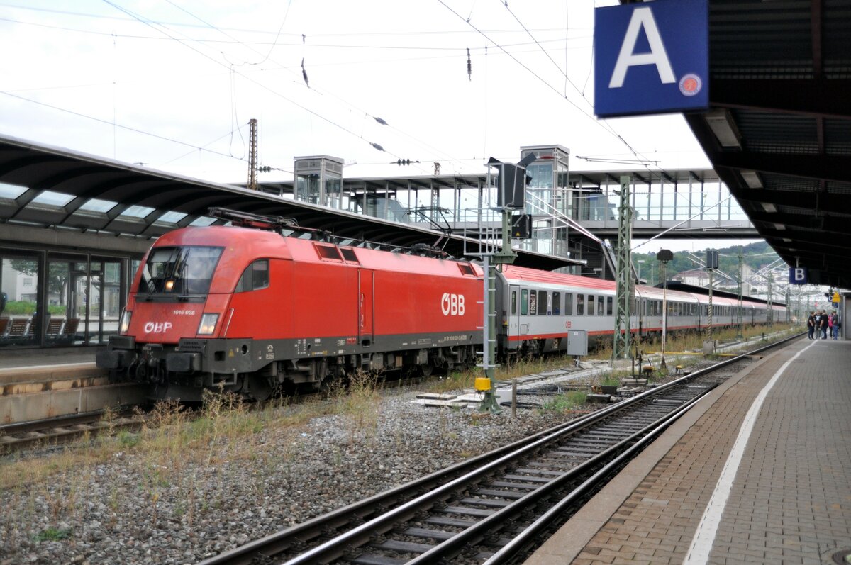�BB 1016.028-3 (91 81 1016 028-3 A-�BB) mit �BB EC in Ulm am 20.08.2022.