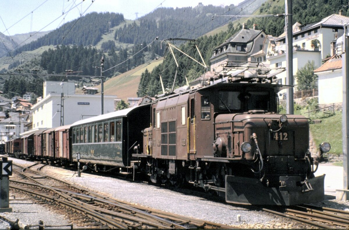 RhB Ge 6/6 I Nr.412 in Disentis am 21.07.1980.