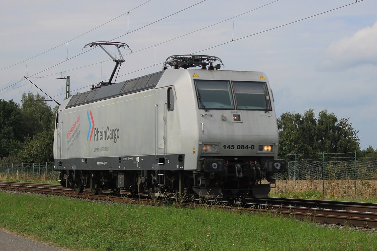 RheinCargo 145 084 durchfahrt solo Kaarst Broicherheide am 8 Augustus 2025.