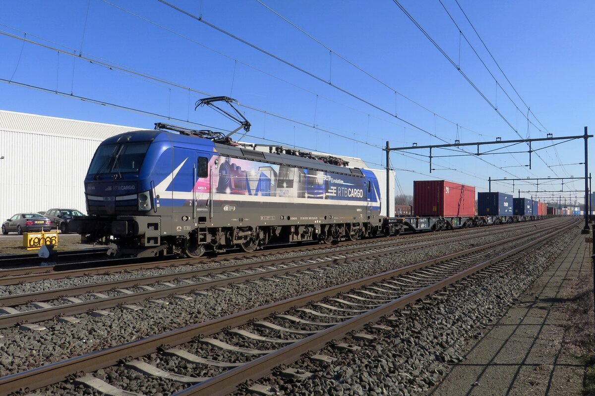RTB 193 565 zeigt die Evolution der RTB cargo Traktion am 4 M�rz 2022 in Blerick.