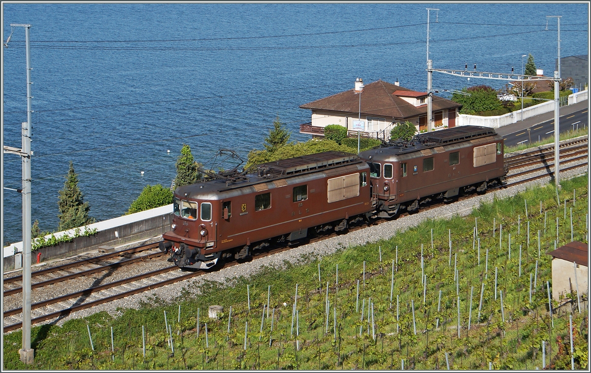 Überraschend kamen mir heut bei Cully diese beiden BLS Re 4/4 vor die Linse.
8. Mai 2014