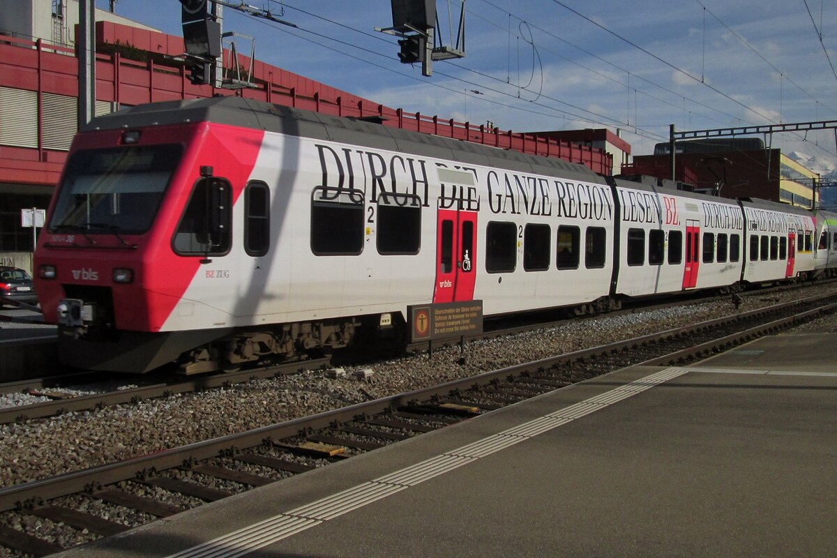 Werbe-NINA 525 036 treft am 23 März 2017 in Thun ein.