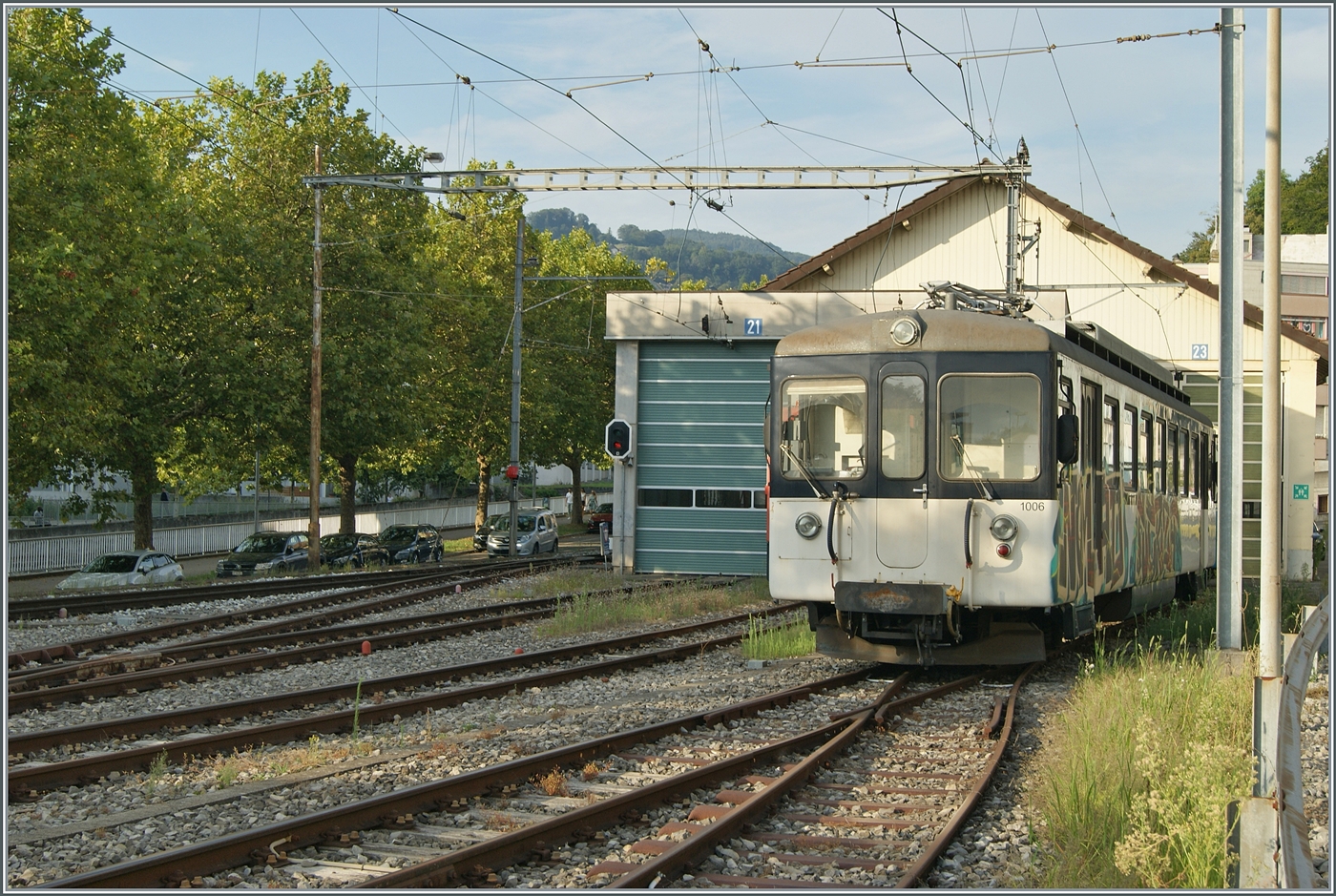 Der MOB Be 4/4 1006 (ex Bipperlisi) steht in Vevey. Inzwischen ist der Triebwagen wohl verschrottet worden. 

31. Aug. 2024