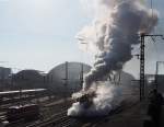 Eine beeindruckende Dampfzugausfahrt am Morgen des 19.04.2015 aus dem Dresdner Hauptbahnhof.