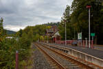 Der Haltepunkt Niederdreisbach (zuvor Bf) bei km 4,78 der Bahnstrecke Betzdorf–Daaden (KBS 463), auch als „Daadetalbahn“ bekanntam 28 September 2025.