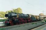 Am 26 Mai 2005 steht 01 1066 mit ein aus Konstanz kommender Sonderzug in Köln Deutz.