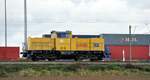 1214 001-1 von Leonhard Weiss Bauzuglok mit M�rklin Werbung bei Beimerstetten am Cntainerterminal am 13.10.2009.