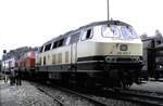 215 156-3 wurde vom Güterzug nach Ulm abgehängt und vor den Personenzug mit der defekten 215 149-6 gehängt.