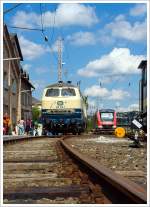 In ozeanblau/beige, die 218 128-7, ausgestellt am 17.08.2013 im S�dwestf�lische Eisenbahnmuseum in Siegen.